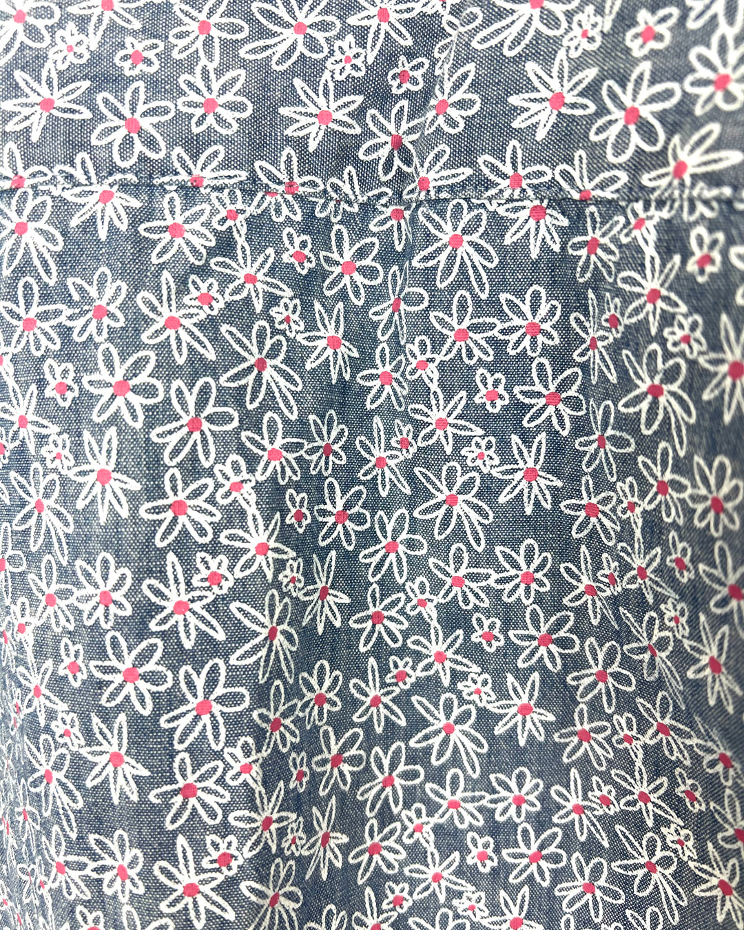 MENS Red, White and Denim Color Button-Up - Medium