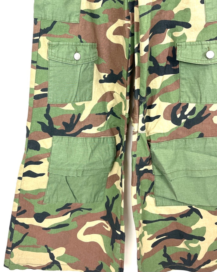 Camo Cargo Pants - Size 2/4
