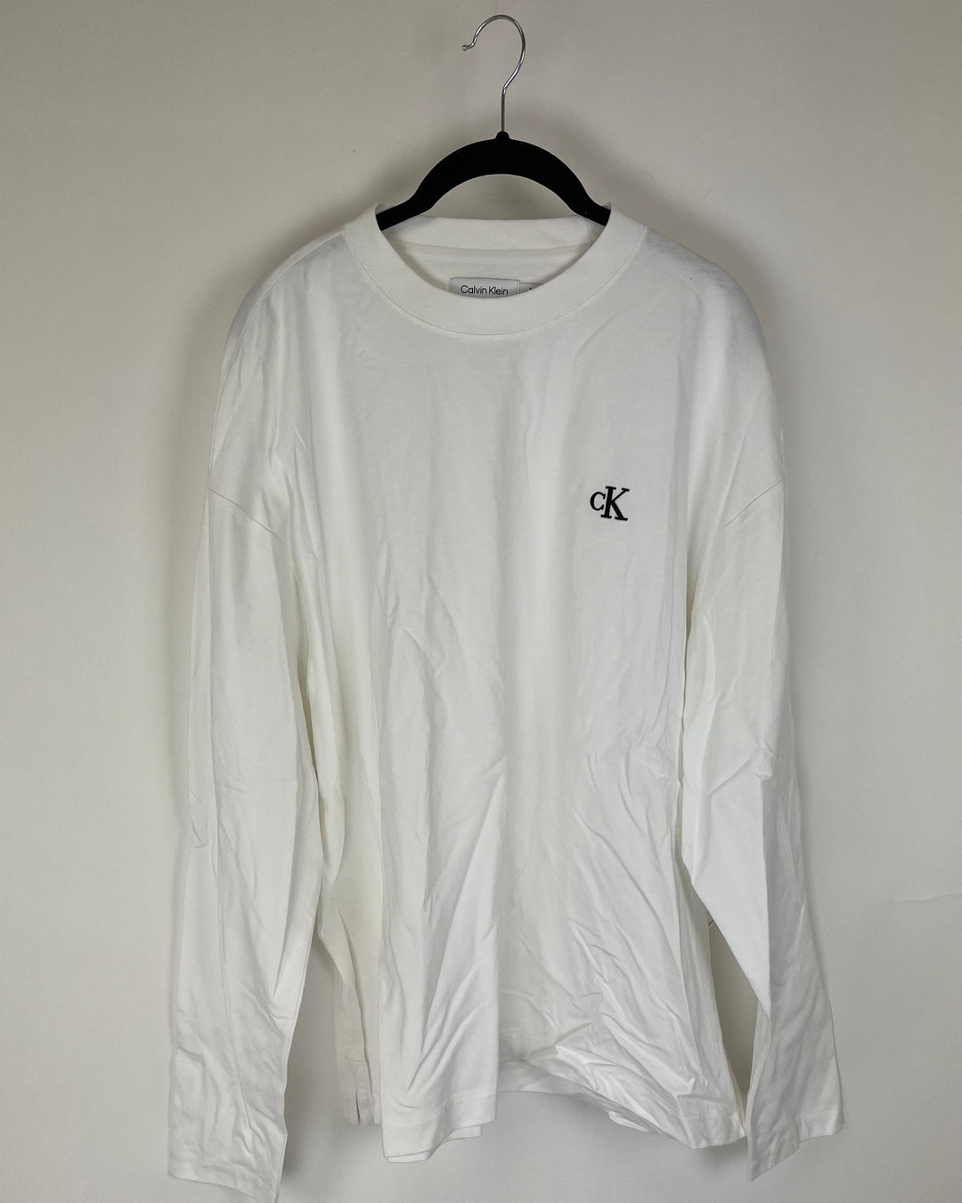 MENS White Long Sleeve Crewneck Tee- Size Medium