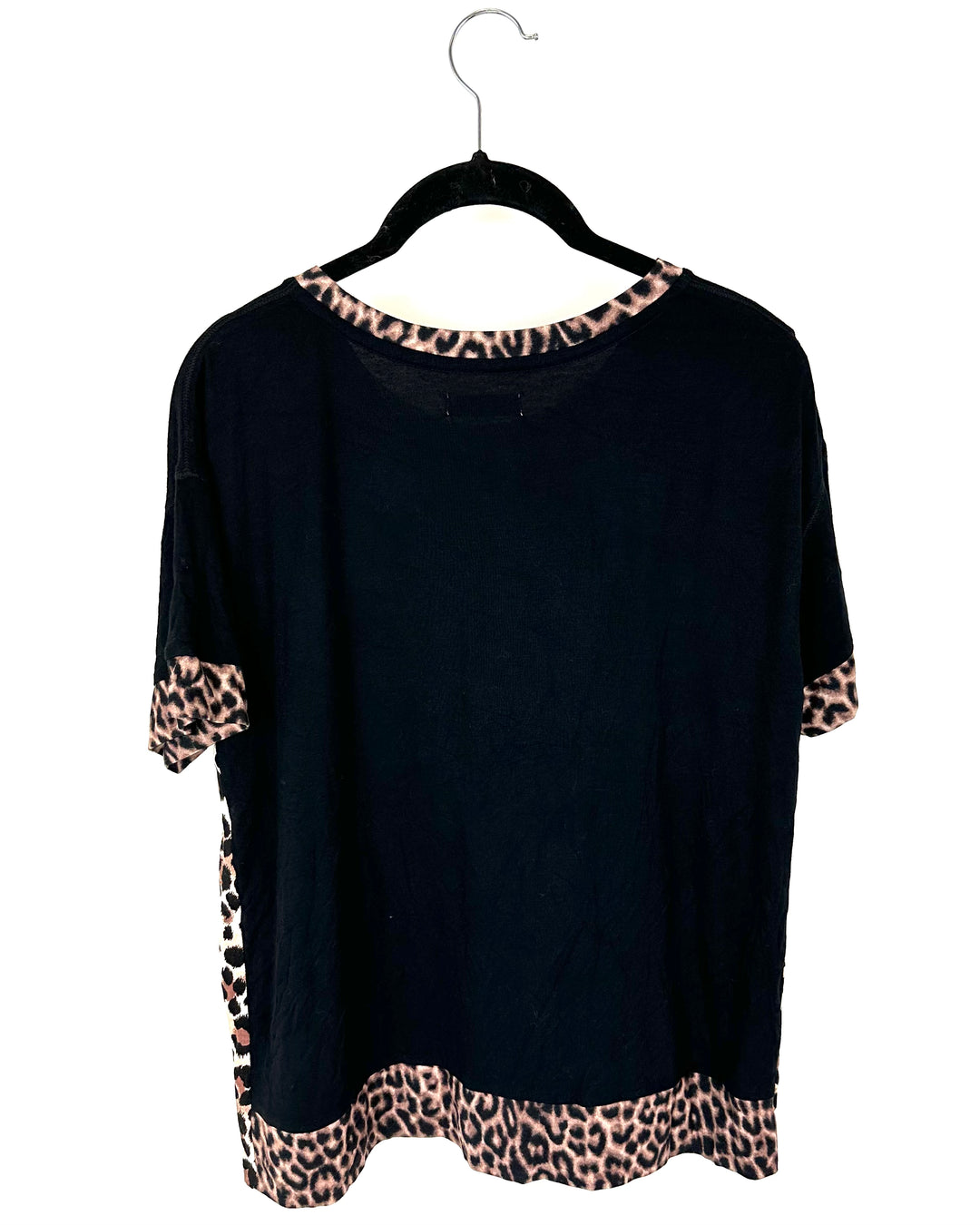 Black and Leopard Trim Lounge Shirt - Small