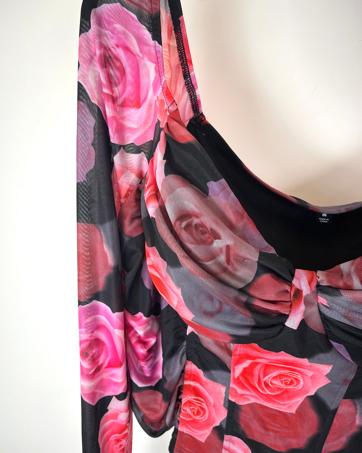 Black Rose Pattern Off Shoulder Top - Medium
