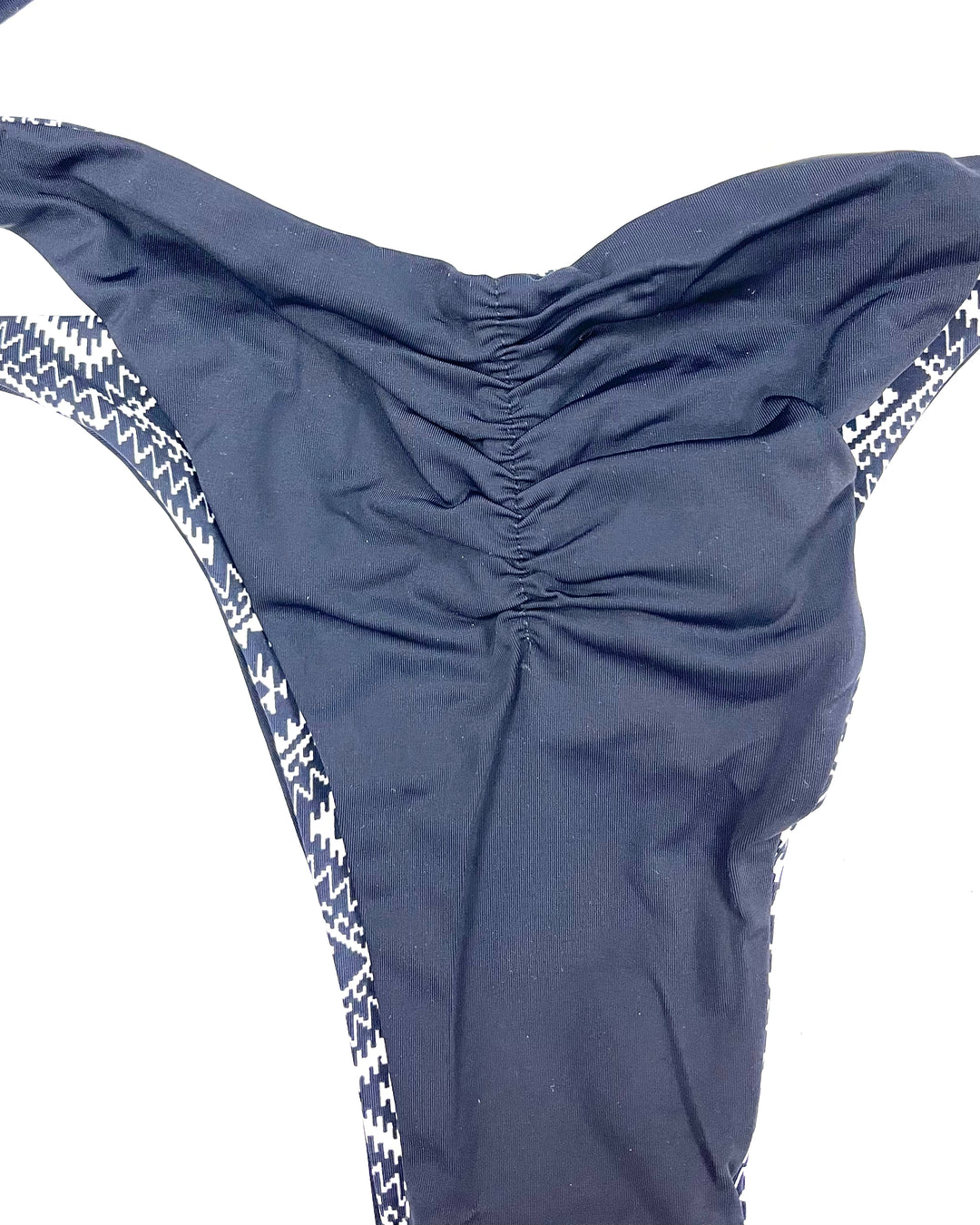 Black & Cream Printed Reversible Cheeky Scrunch Bikini Bottom - Large