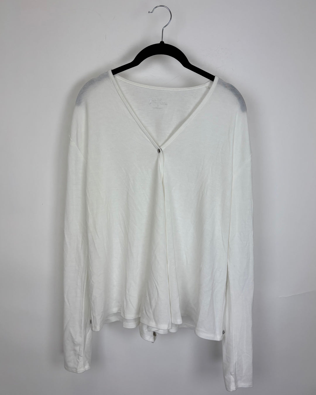 White V Neck Long Sleeve - Size 2/4