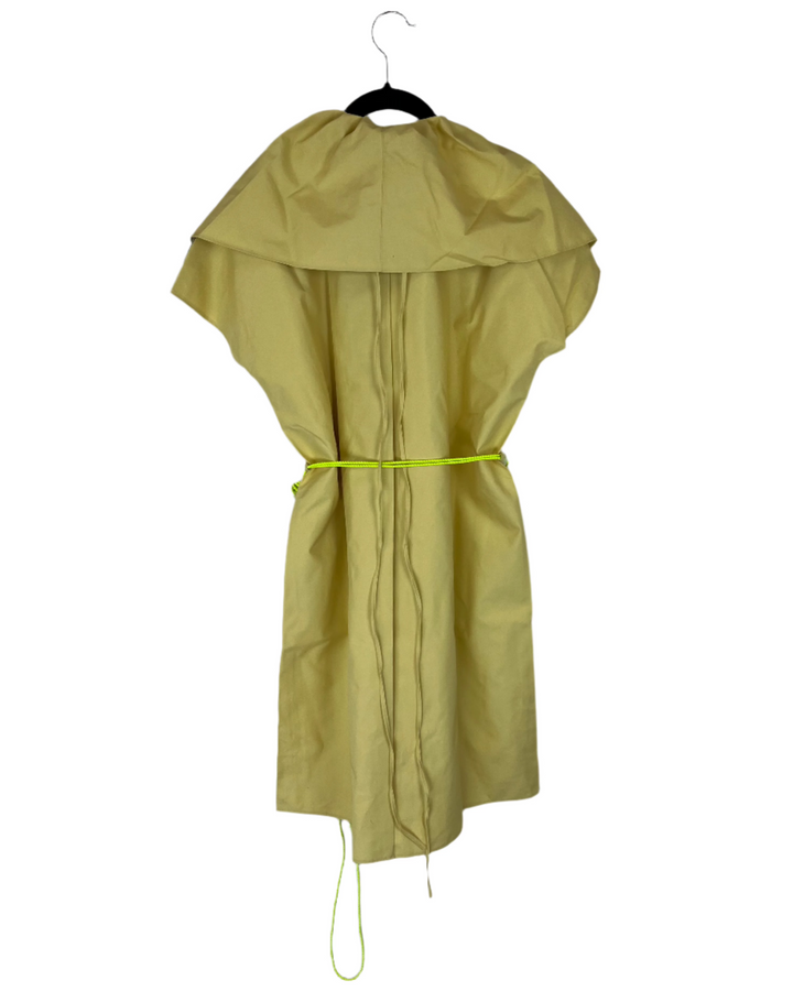 Pale Yellow Ruffle Neck Short Sleeve Raincoat - Size 6/8 and 10/12
