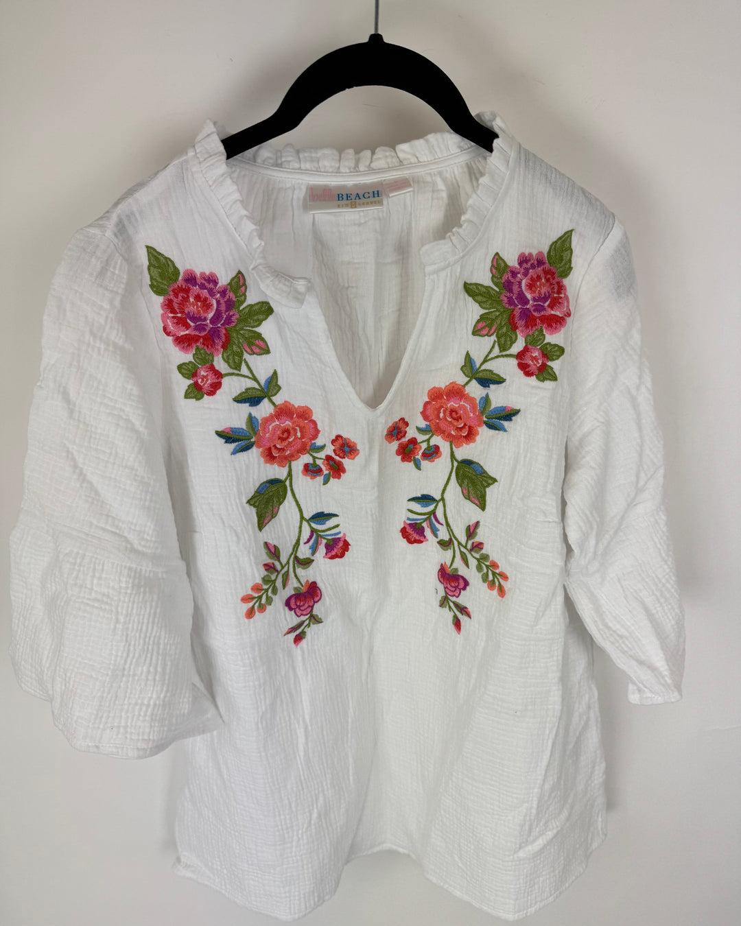 White Floral Embroidered Top - Size 6/8