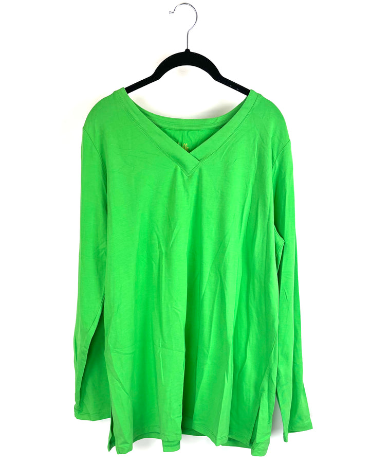 Green V-Neck Long Sleeve Top - Size 14/16