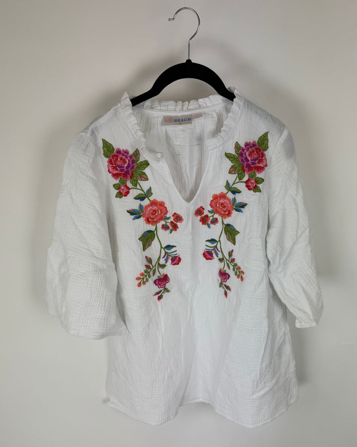White Floral Embroidered Top - Size 6/8