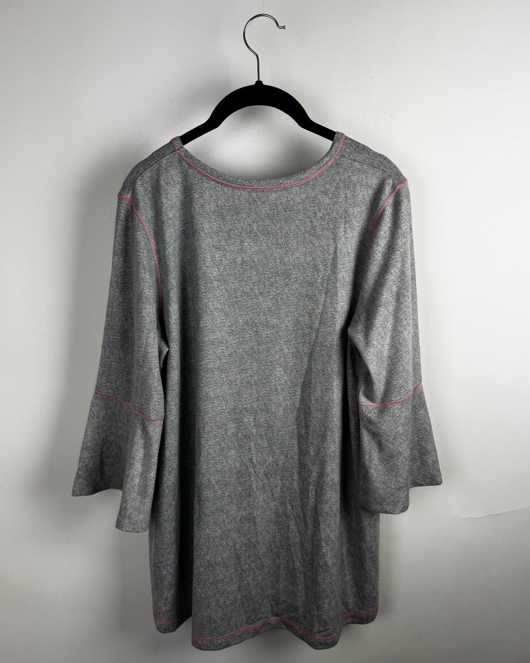 Heathered Grey Quarter Sleeve Top - Size 6/8 and 1X