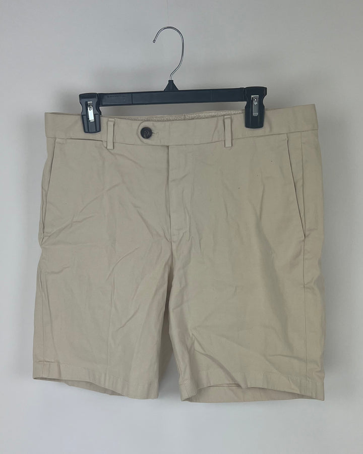 MENS Light Khaki Shorts - Waist 32 - 7" Inseam