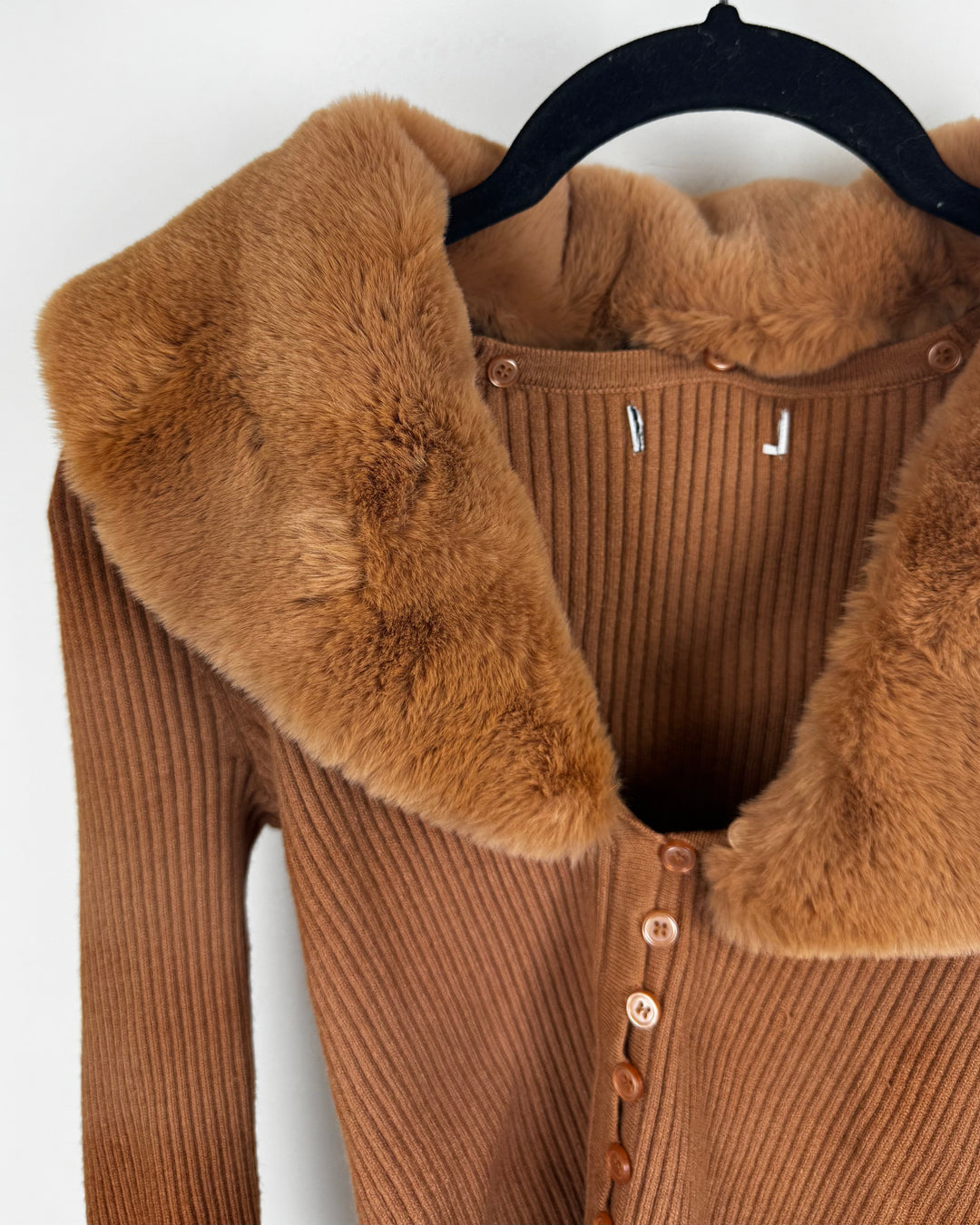 Tan Sweater Top With Faux Fur Collar Size 4/6