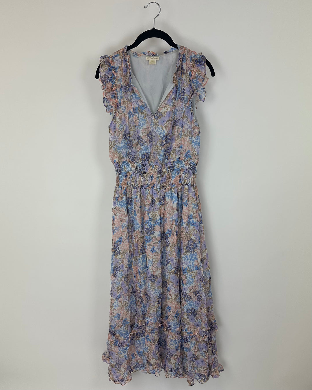 Pastel Multi-Color Floral Maxi Dress - Size 4 The Fashion Foundation Pastel Multi-Color Floral Maxi Dress - Size 4 The Fashion Foundation