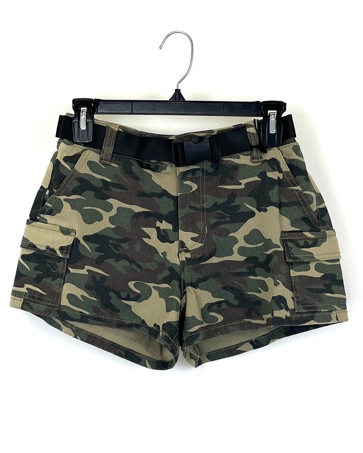 Camo Cargo Shorts With Buckle Belt - Size 2/4