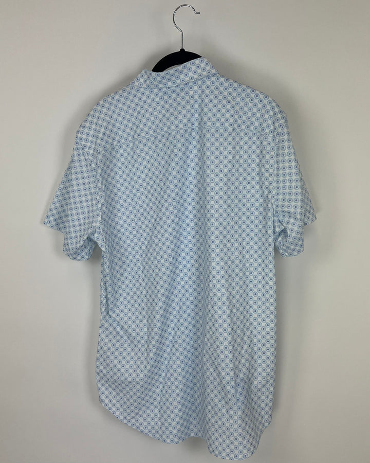MENS Blue and Purple Flower Button Up Short Sleeve - Medium