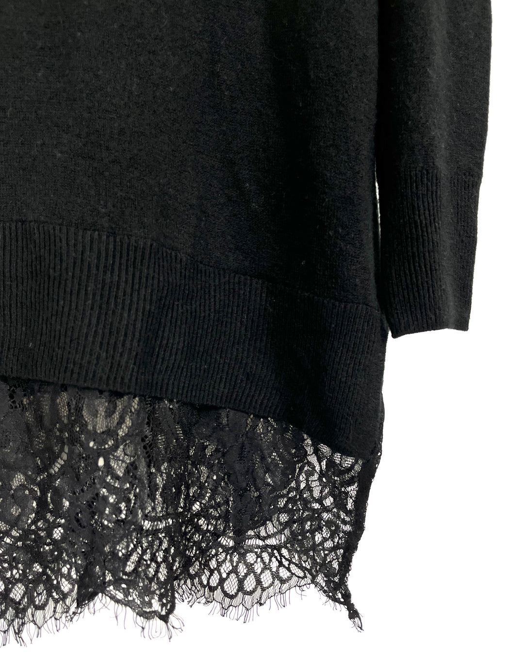 Lightweight V-Neck Sweater - Small