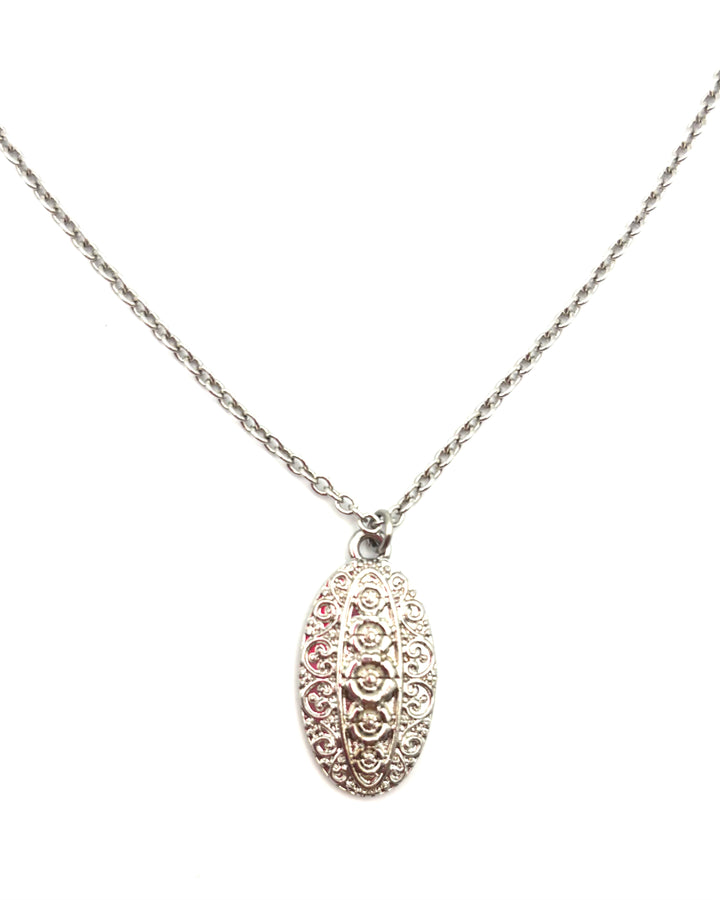 Silver Oval Pendant Necklace