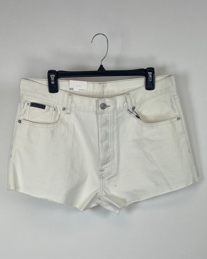 Unisex White Short Denim Shorts - Size 34 Waist