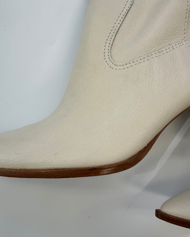 Cream Leather Pointed Toe Boot - Size 11