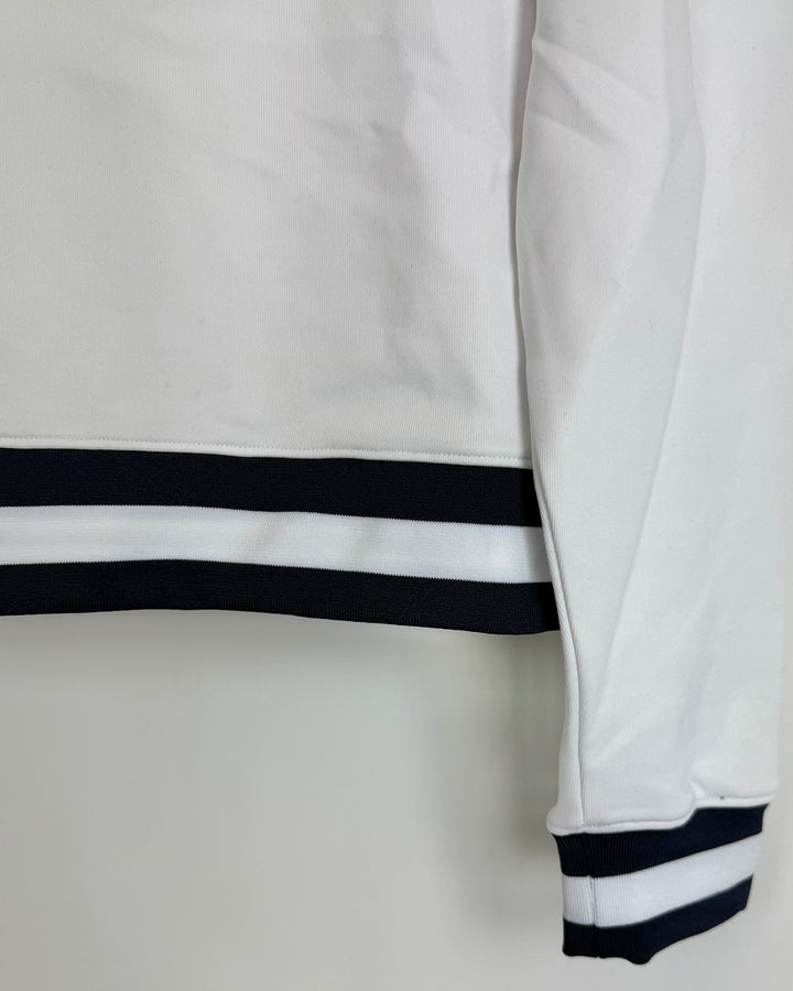 White Long Sleeve Pull Over - Size 4/6