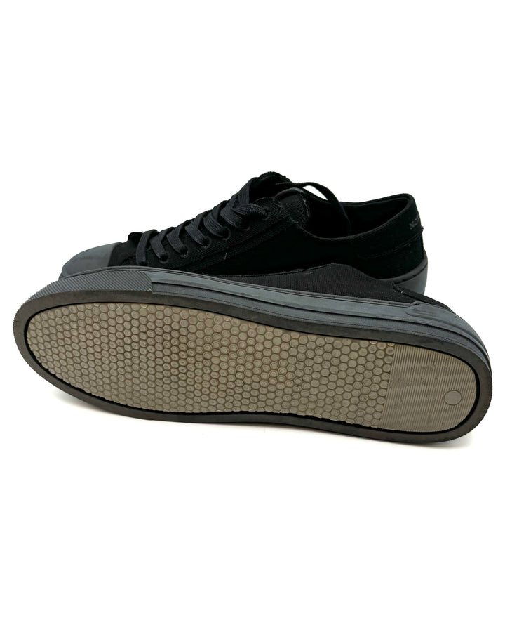 MENS Black Canvas Sneaker - Size 10