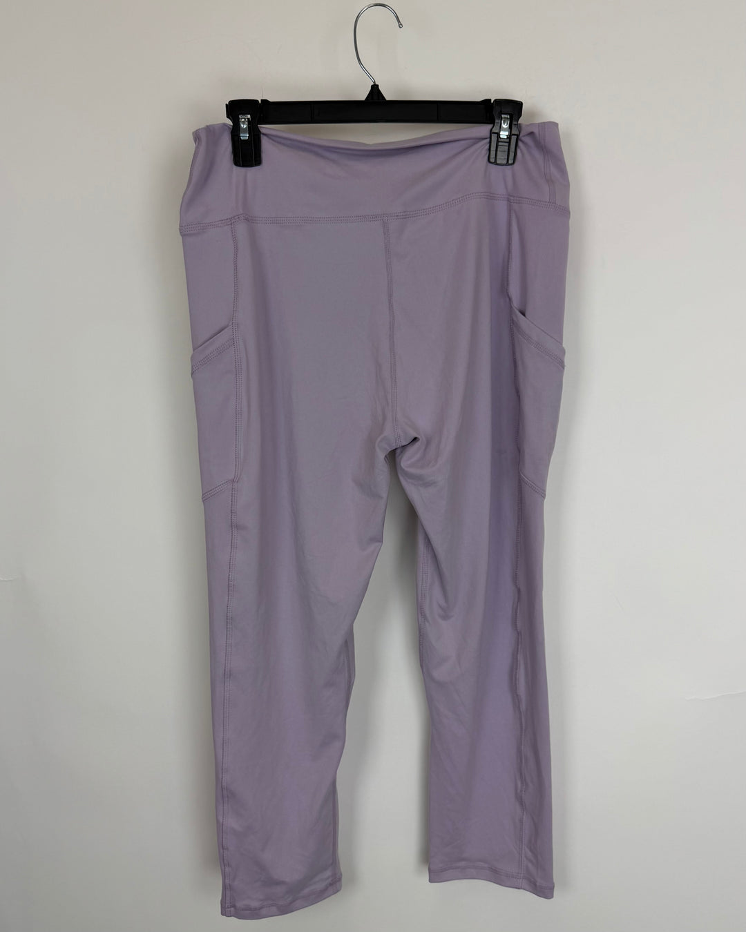 Lavender Cropped Soft Leggings - Extra Large