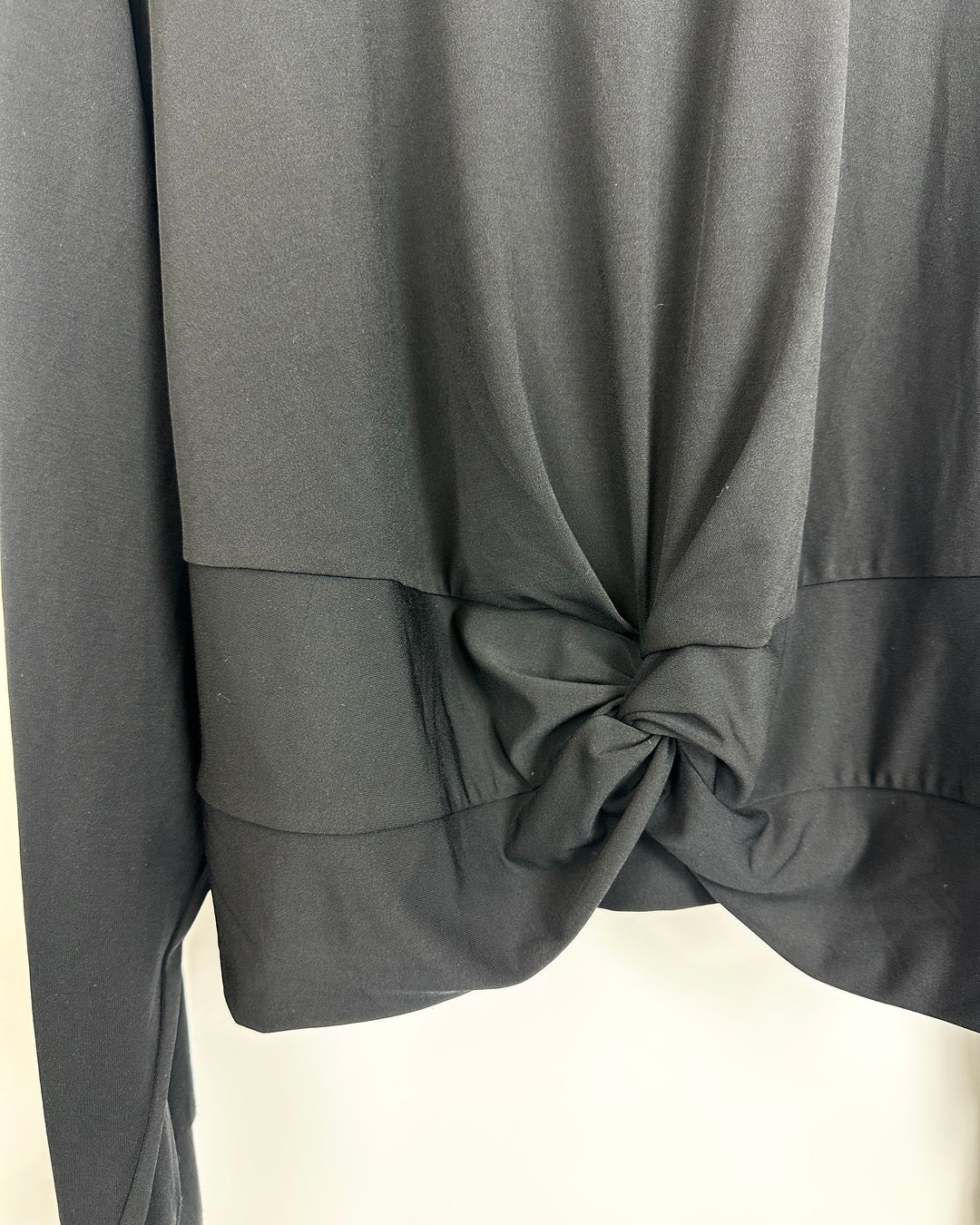 Black Stretchy Knotted Top- Size 1x