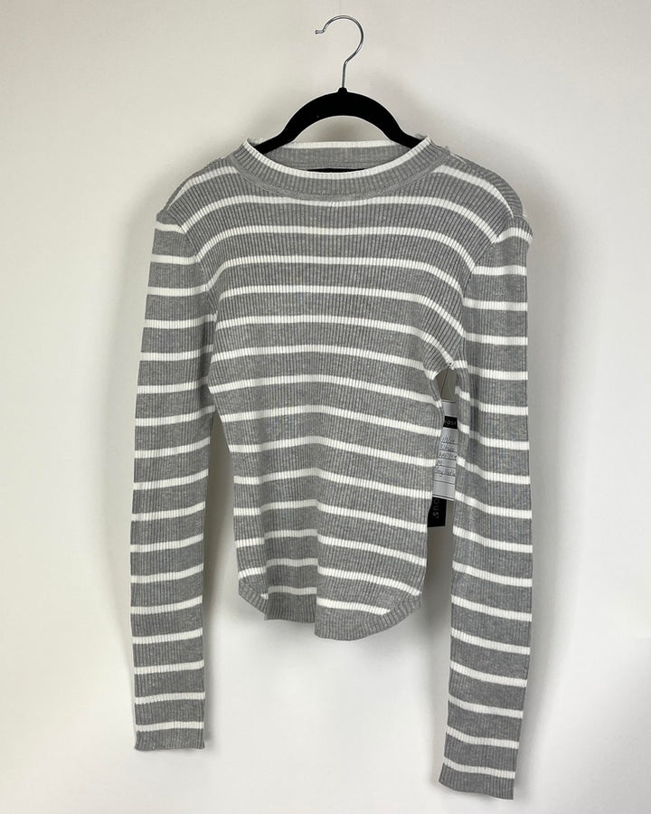 Gray and White Sweater - Size 4/6
