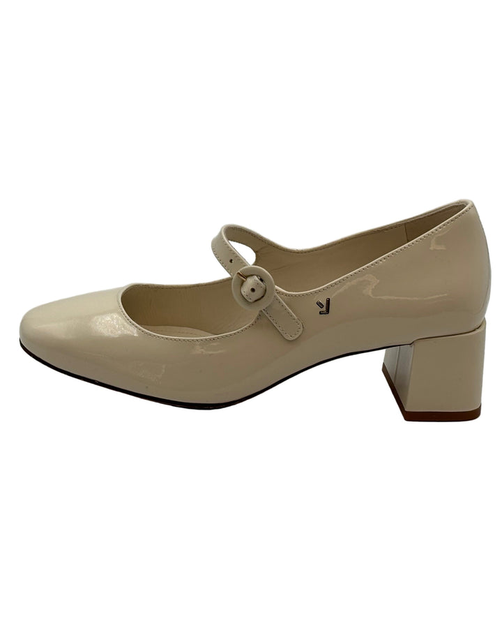 Cream Patent Leather Low Pump - Size 6