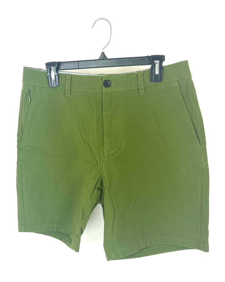 MENS Deep Forest Green Shorts - Size 32 x 7" Inseam Athletic Fit