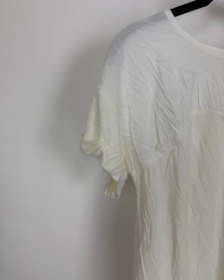 White T-Shirt With Detailing - Size 2/4