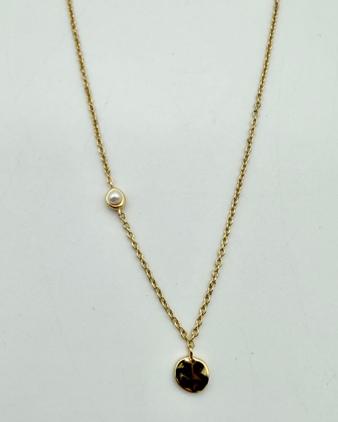 Dainty Faux Pearl & Gold Circle Necklace