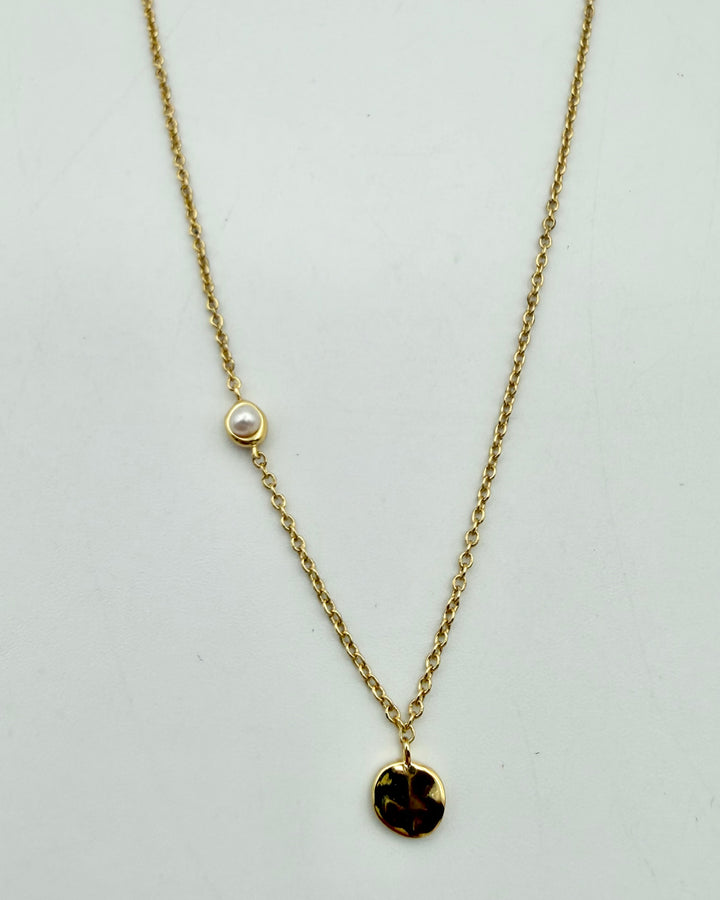 Dainty Faux Pearl & Gold Circle Necklace