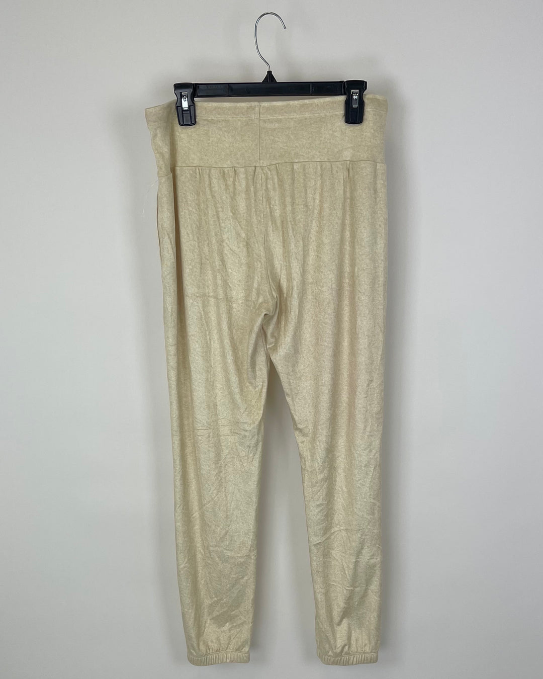 Cream Fleece Lounge Set - Size 6/8