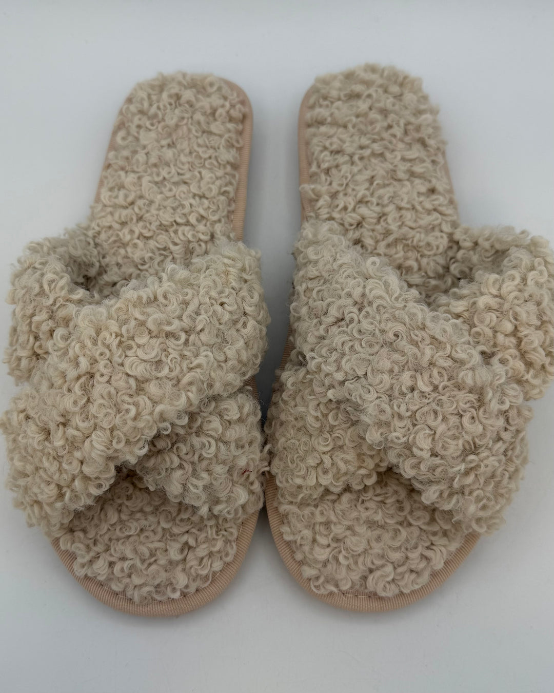 Open Toe Ivory Fuzzy Slippers - Size 6/6.5