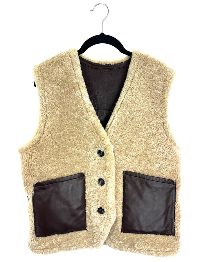 Banana Republic Reversible Vest - Small