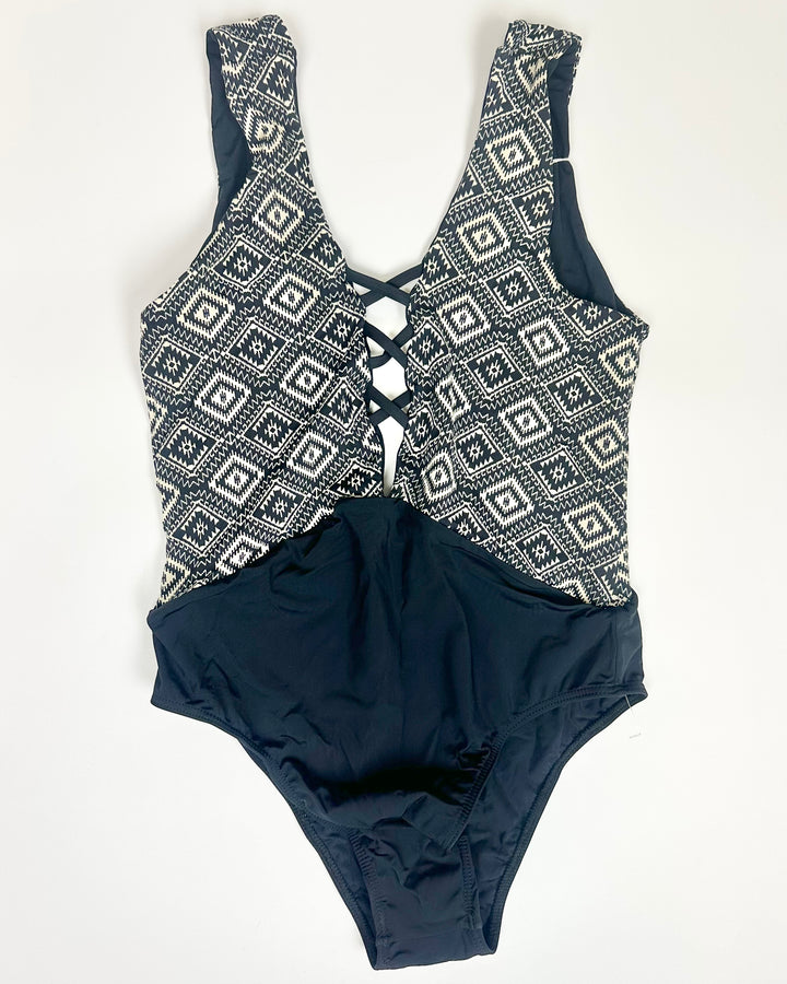 Black Abstract Crisscross One Piece - Size 2/4