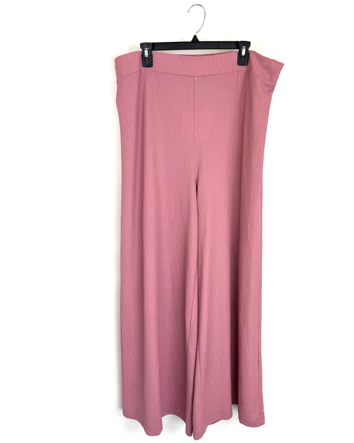 Rose Pink Textured Wide Leg Pants - Size 2X