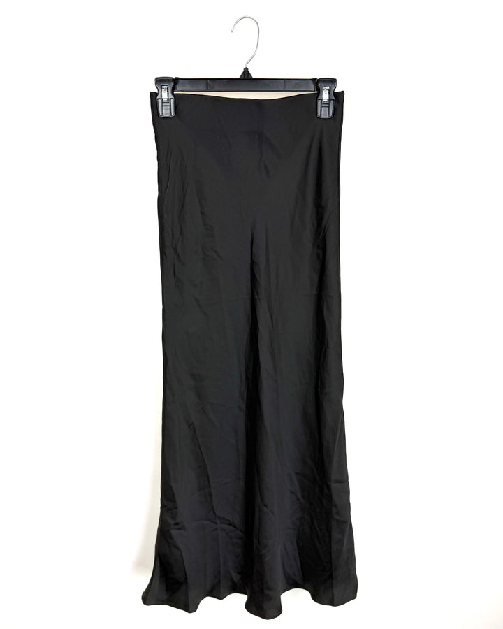 Black Satin-Like Skirt - Size 0/2 and Size 2/4
