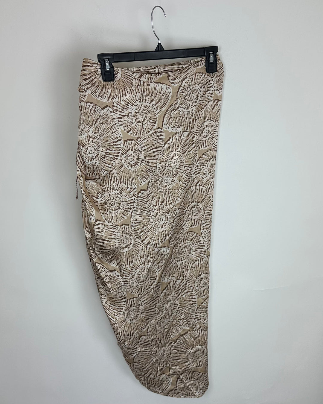 Champagne Abstract Seashell Skirt - Size 2/4