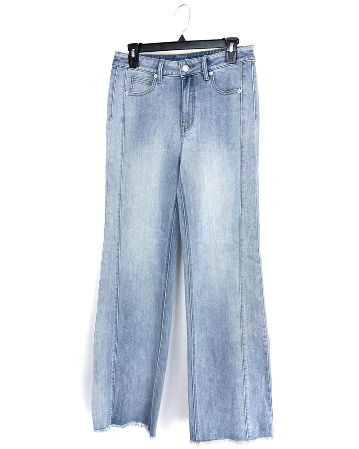 Stone-Wash Faded Blue Frayed Hem Straight Wide-Leg Jeans - Size 4/6