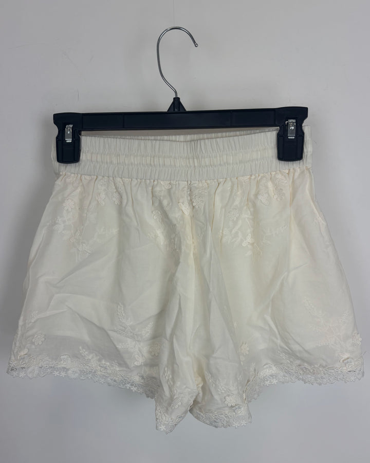 Floral Print Lace White Shorts - Size 00/0