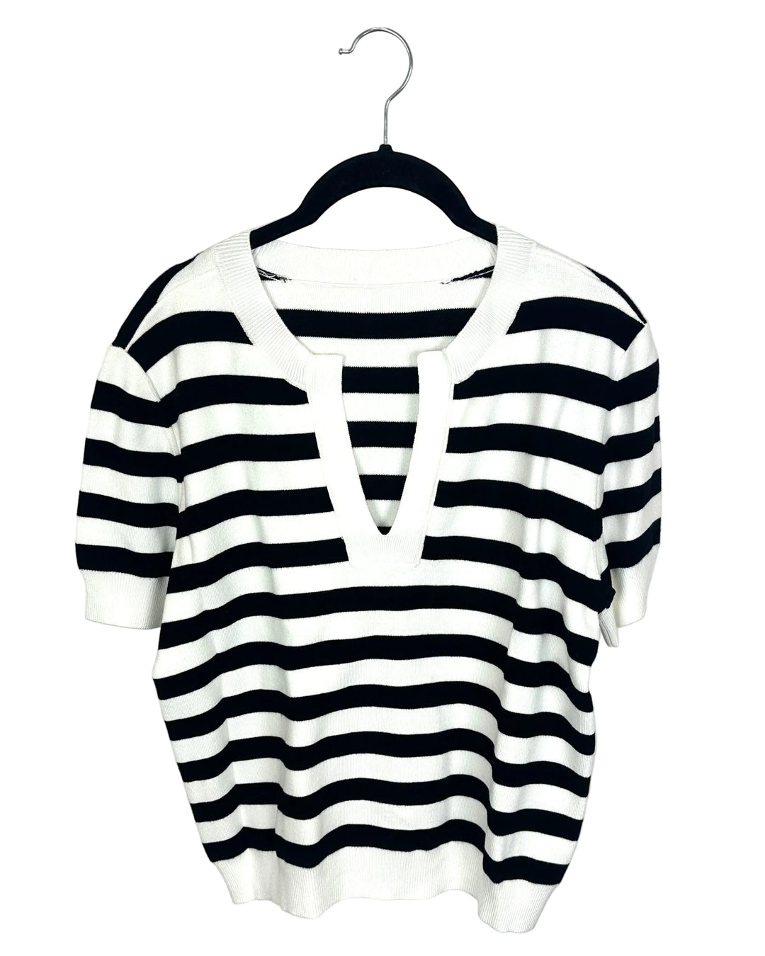Black and White Striped Short Sleeve Sweater- Size 4/6