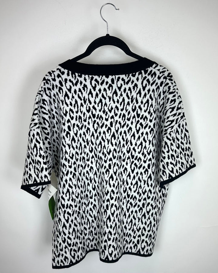 Black and White Cheetah Print Knit Top - Size 6/8