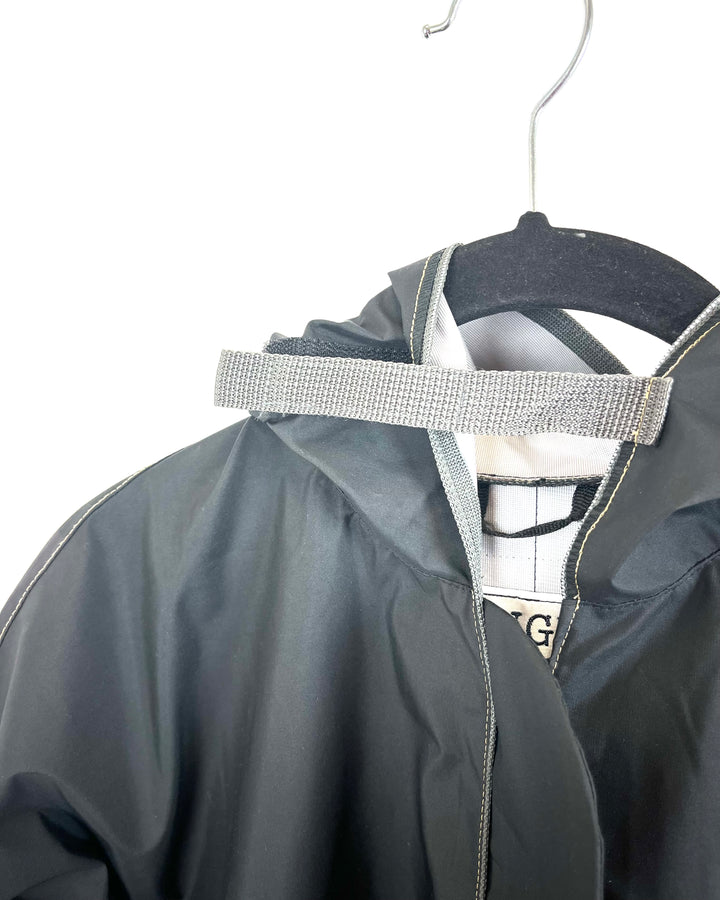 Black Hooded Long Sleeve Raincoat With Pockets - Size 6/8