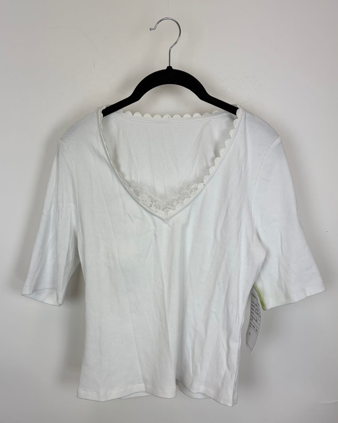 White Lace Neckline Short Sleeve Top - Size 6/8