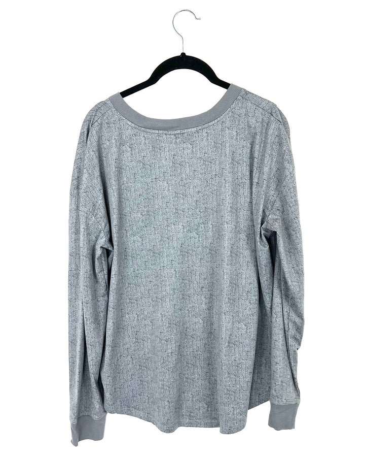 Gray V-Neck Long Sleeve Lounge Shirt - Medium