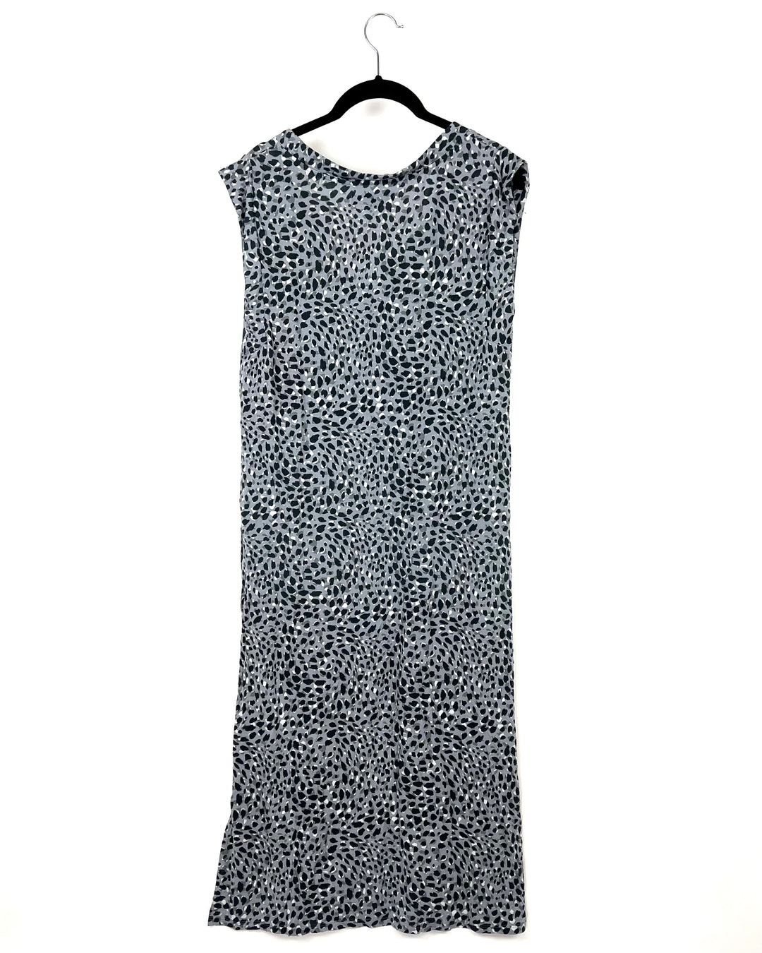 Grey and Black Cheetah Print Nightgown With Pockets - Size 4/6