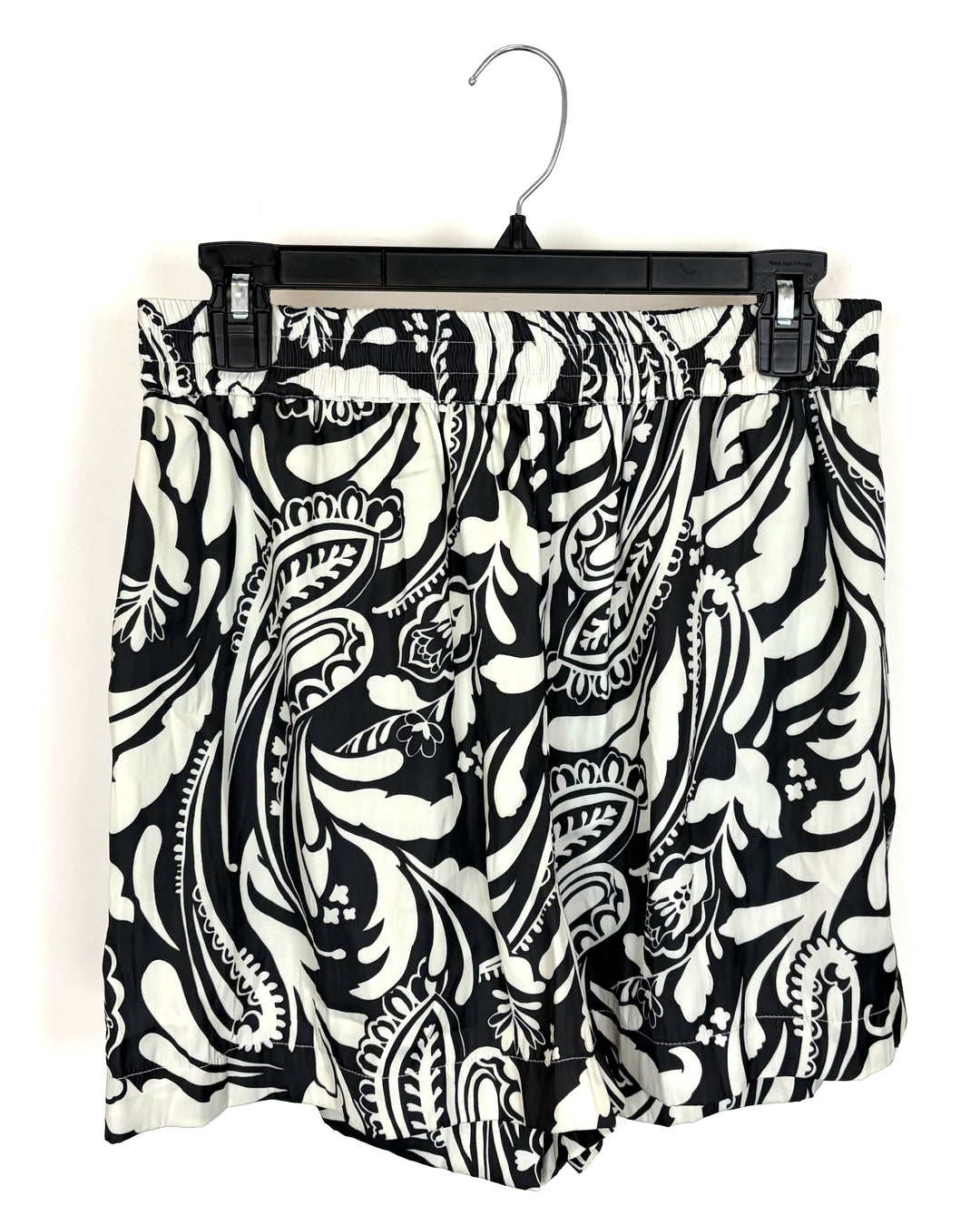 Black and White Patterned Shorts - Size 4/6