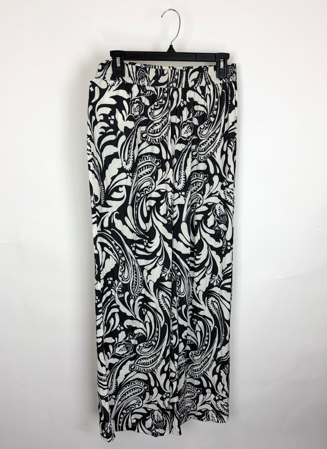 Black and White Patterned Pants - Size 6/8