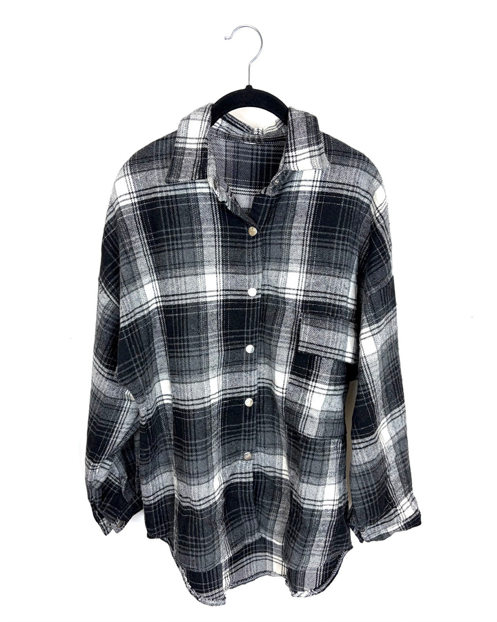 Black and White Oversized Plaid Flannel - Size 2/4