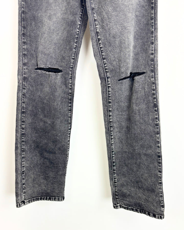 Black Washed High Rise Relaxed Straight Jean - Size 2/4